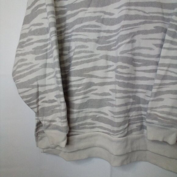 American Eagle Sweatshirt Women XS Jegging Fit Oversized Zebra Stripe Gray White - Picture 5 of 13